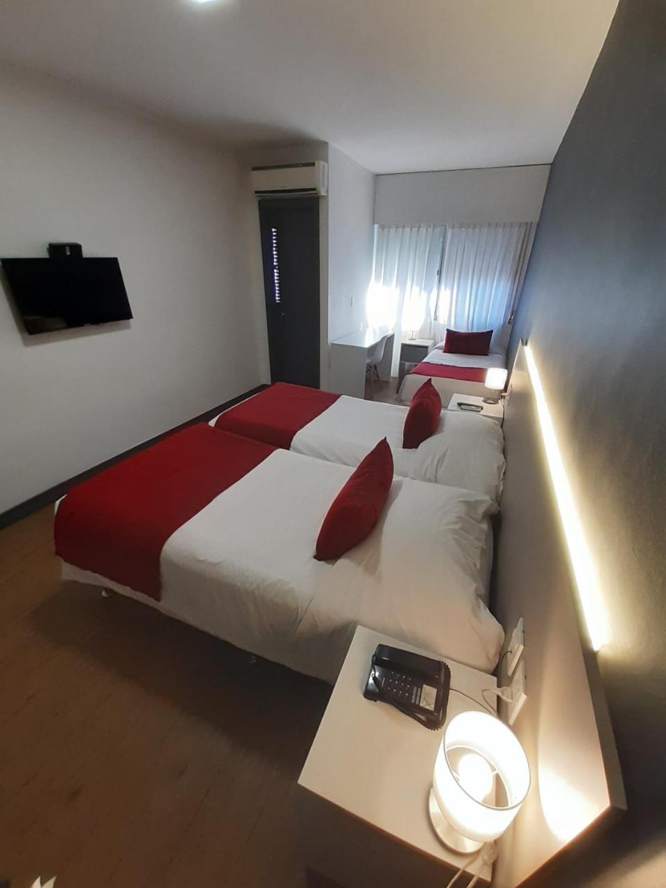 Oxford Hotel photo 2