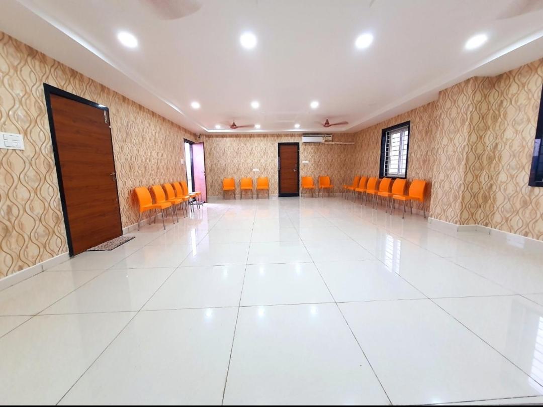 Hotel VSR Grand