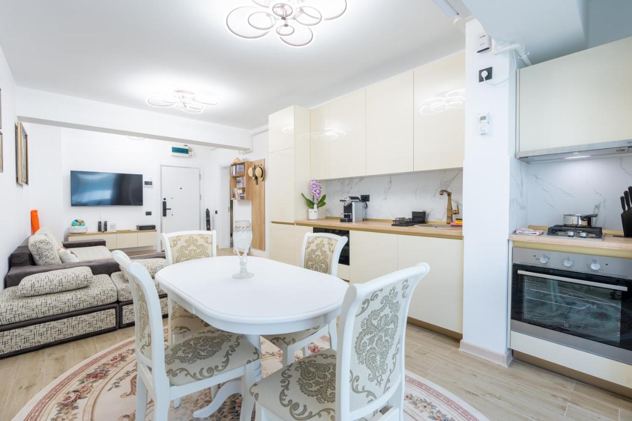 OZI Apartment in Infinity Beach Resort - parking - 3