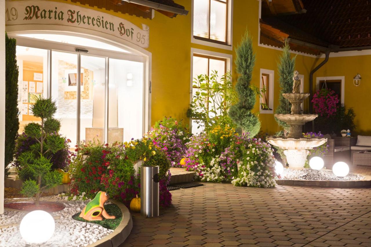 Maria Theresien Hof Loipersdorf photo 2