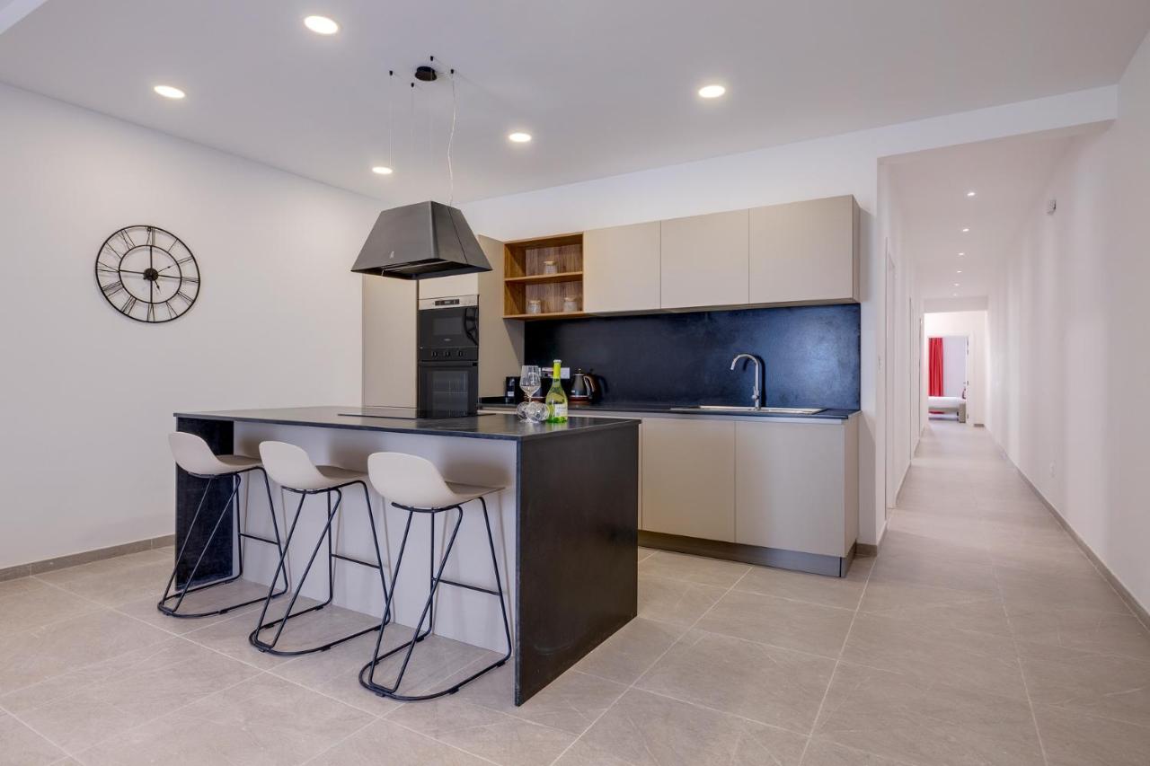 Elegant Sliema Penthouse Panoramic Terrace - 6