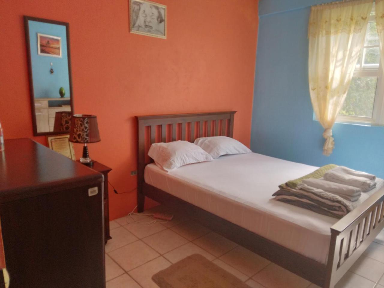 Danglez Bed & Breakfast photo 2