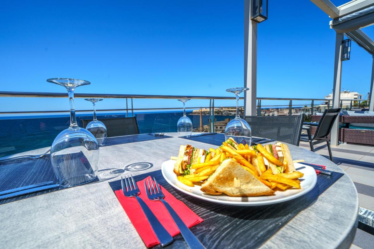 Macaris Suites & Spa photo 2