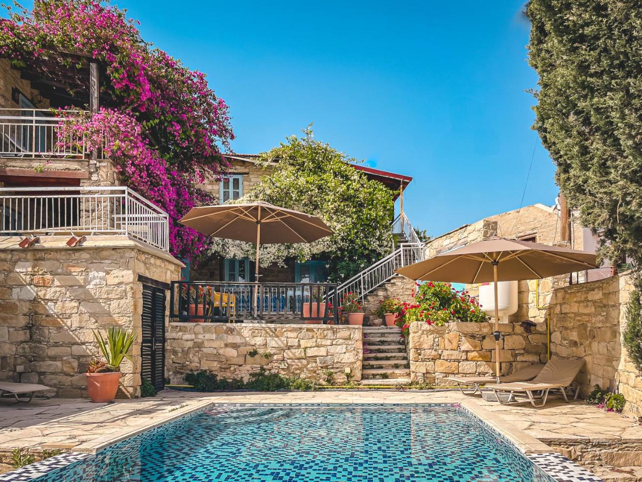 Cyprus Villages - Hotel & Restaurant - Central Location - Bed & Breakfast With Access To Pool And Stunning Views
