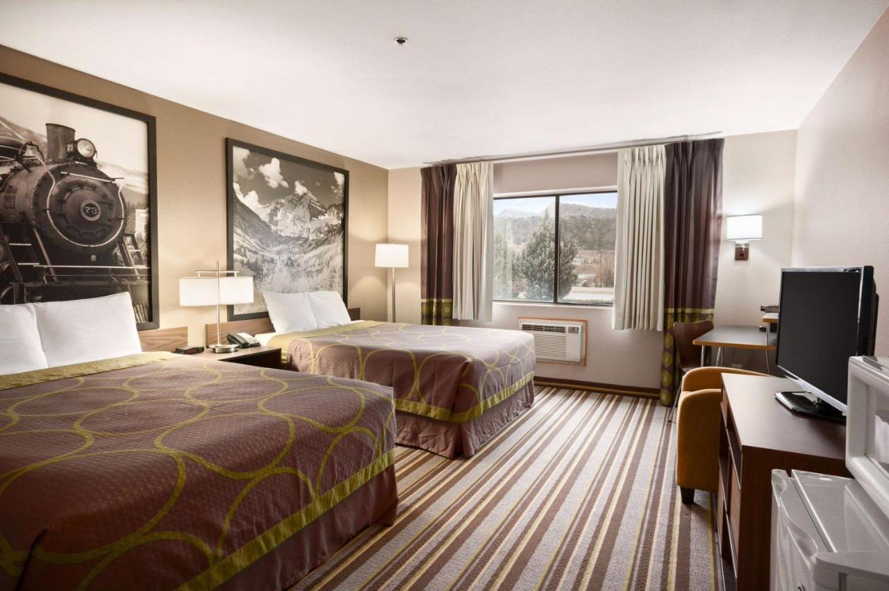 Photo - Super 8 By Wyndham Durango