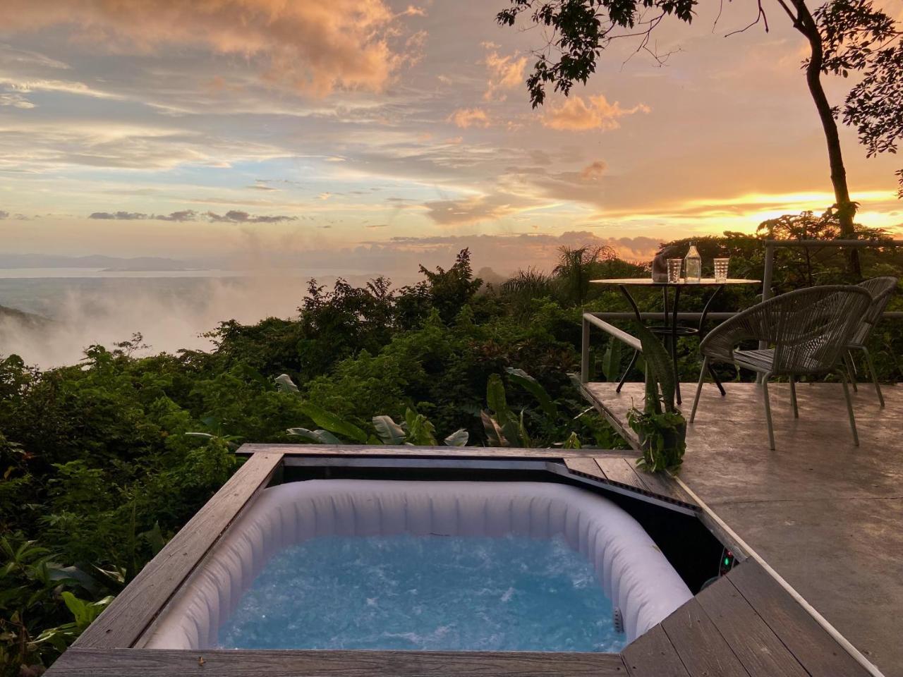 Domos Mirador Romantic Private Honeymoon Glamping photo 3