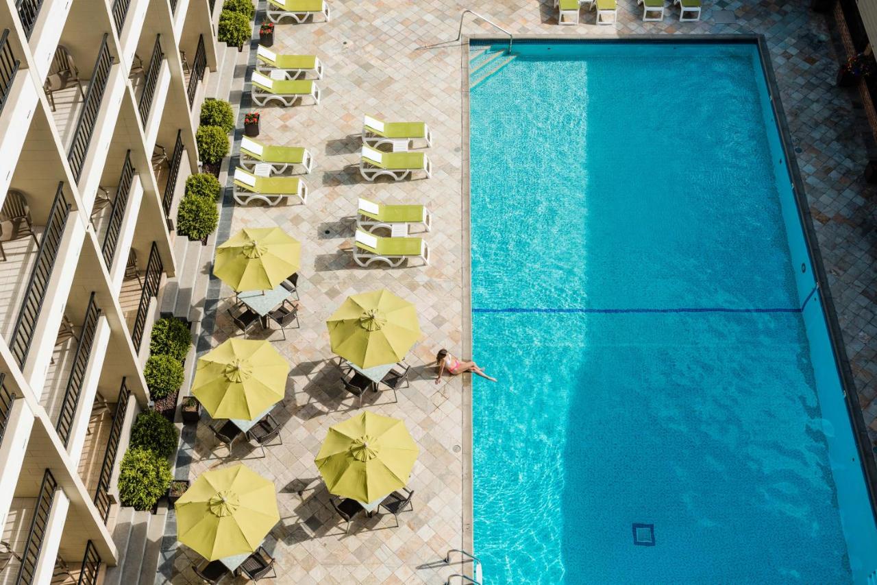 Photo - Coast Capri Hotel
