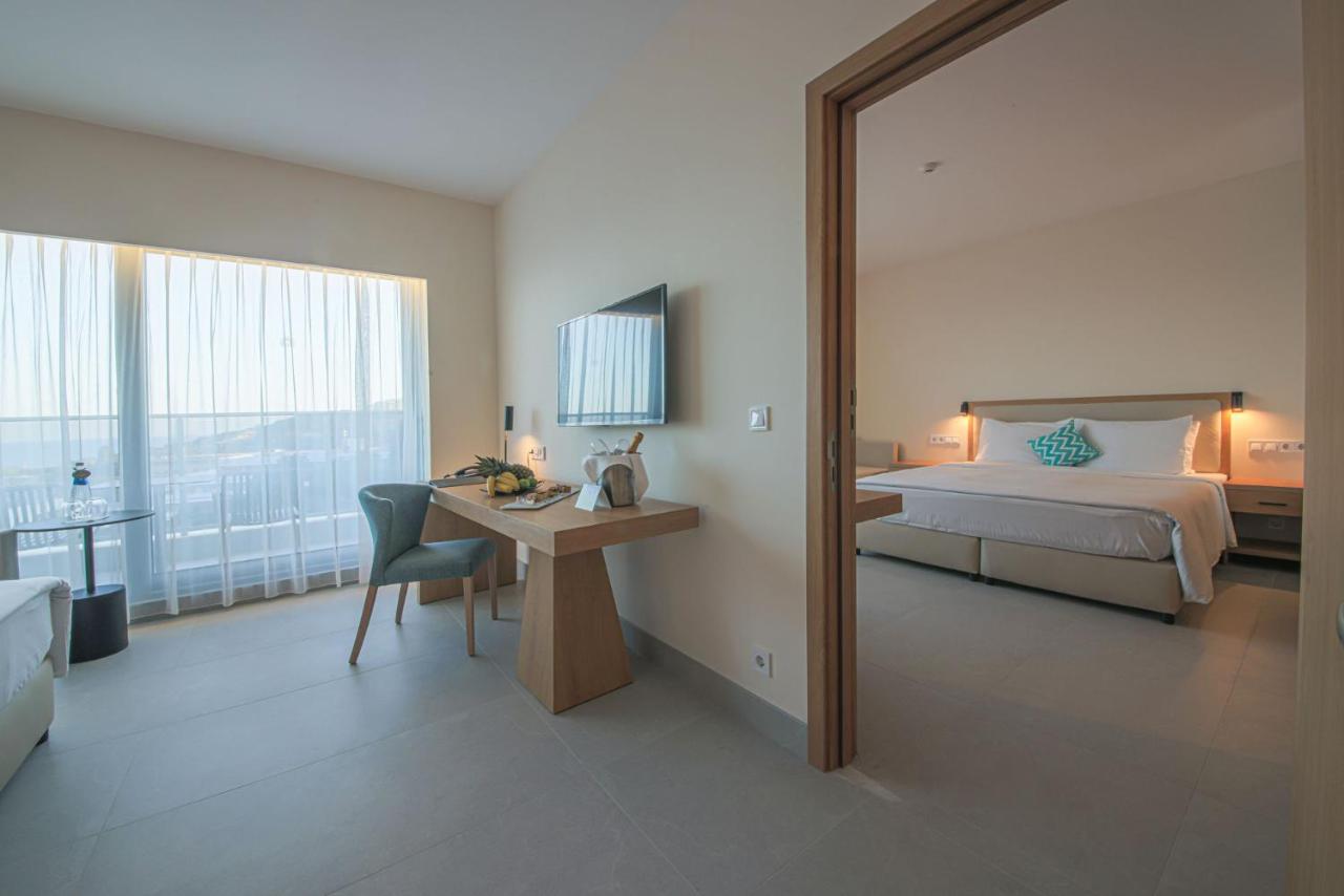 Poseidon Beach Resort - a NEW 5-Star Experience - PREMIUM ALL INCLUSIVE, FREE Beach Access, EV station - 3