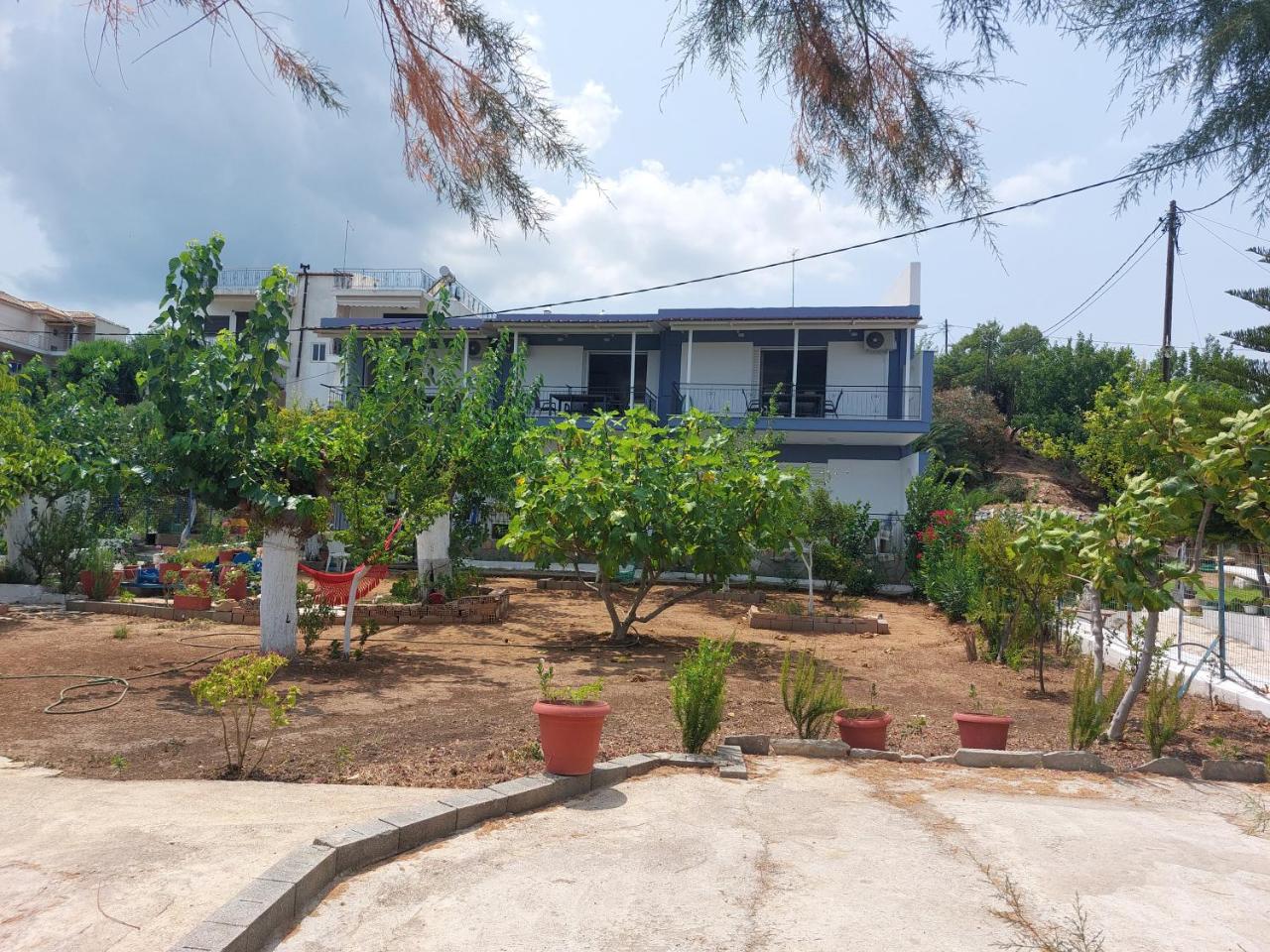 Seaview Apartments Petalidi - 3