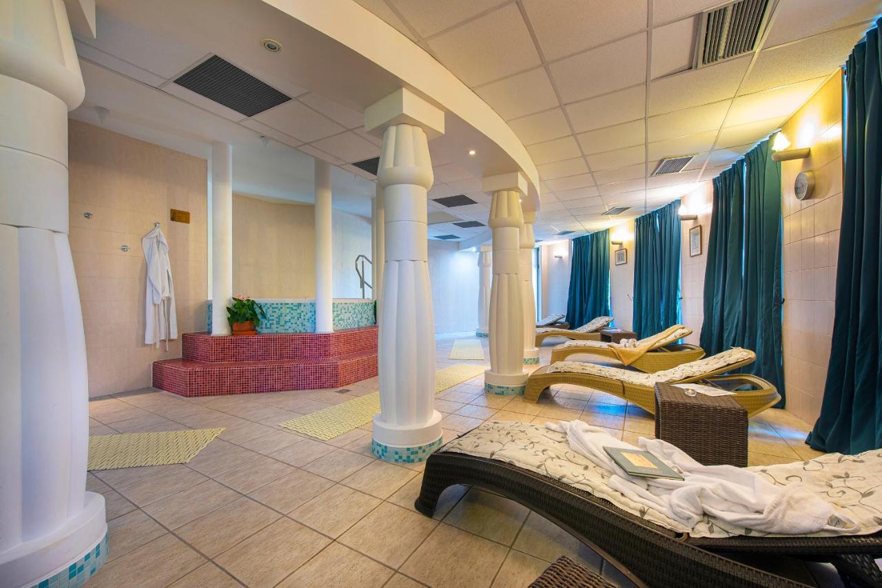 President Hotel Montfort photo 2
