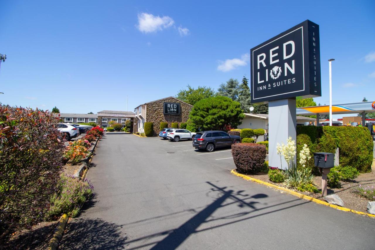 Red Lion Inn and Suites Vancouver