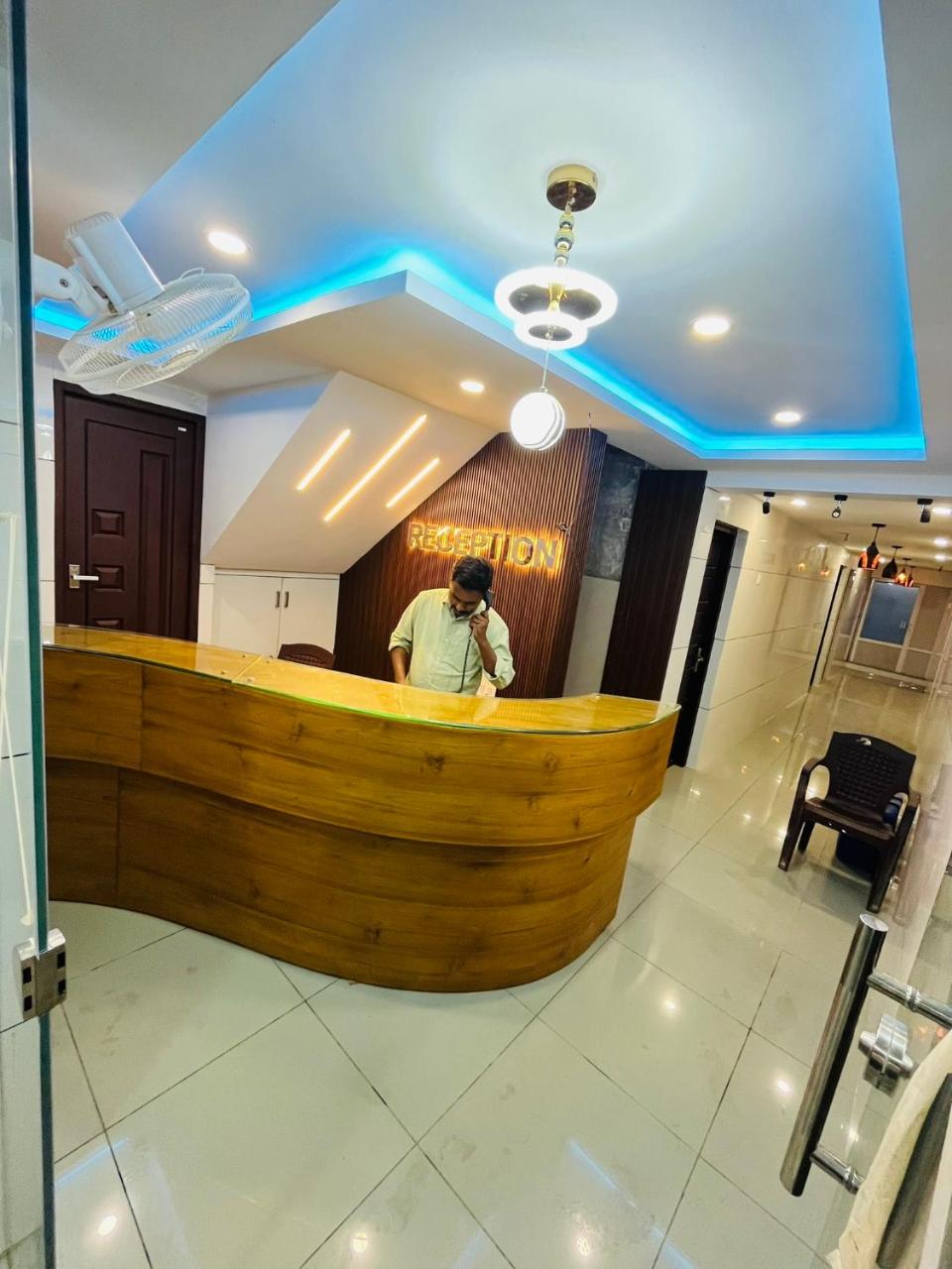 Priya lodge photo 3