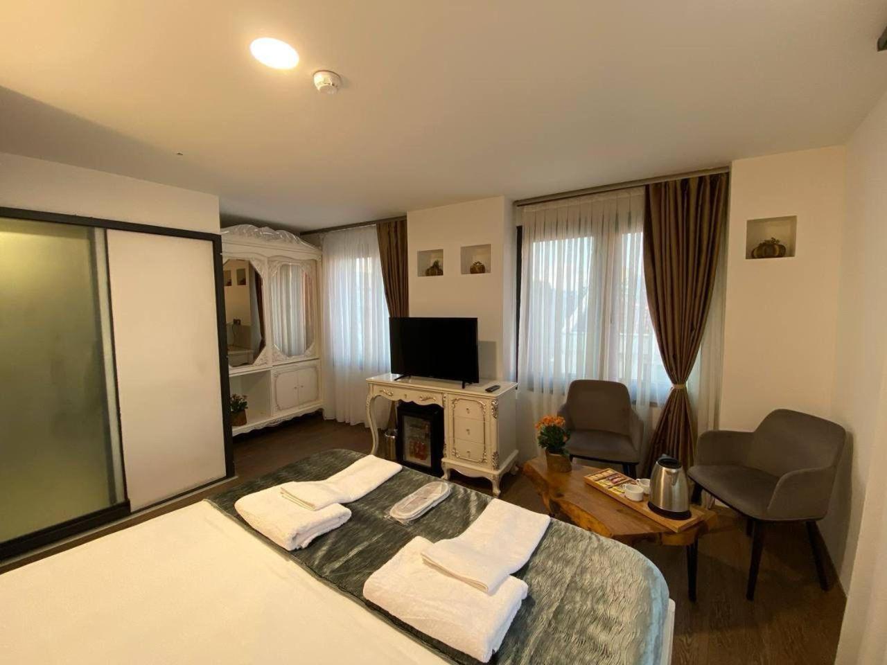 Pandora Hotel photo 3