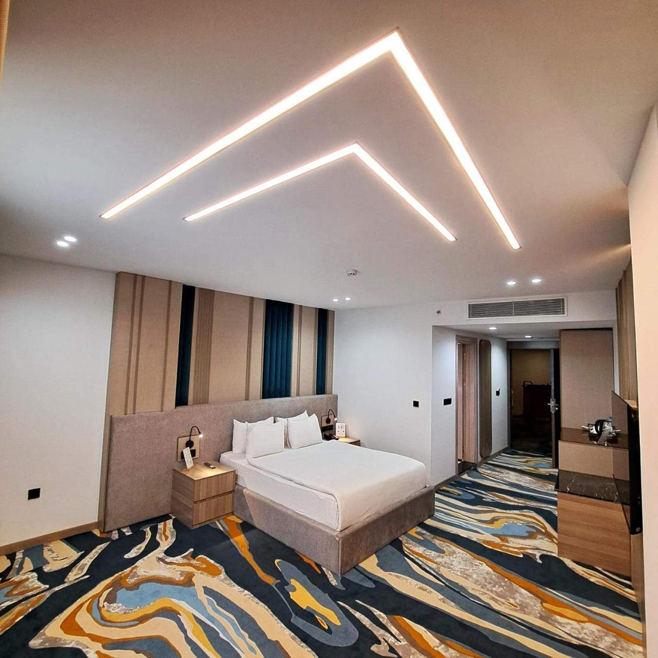 Van Royal Hotel photo 4