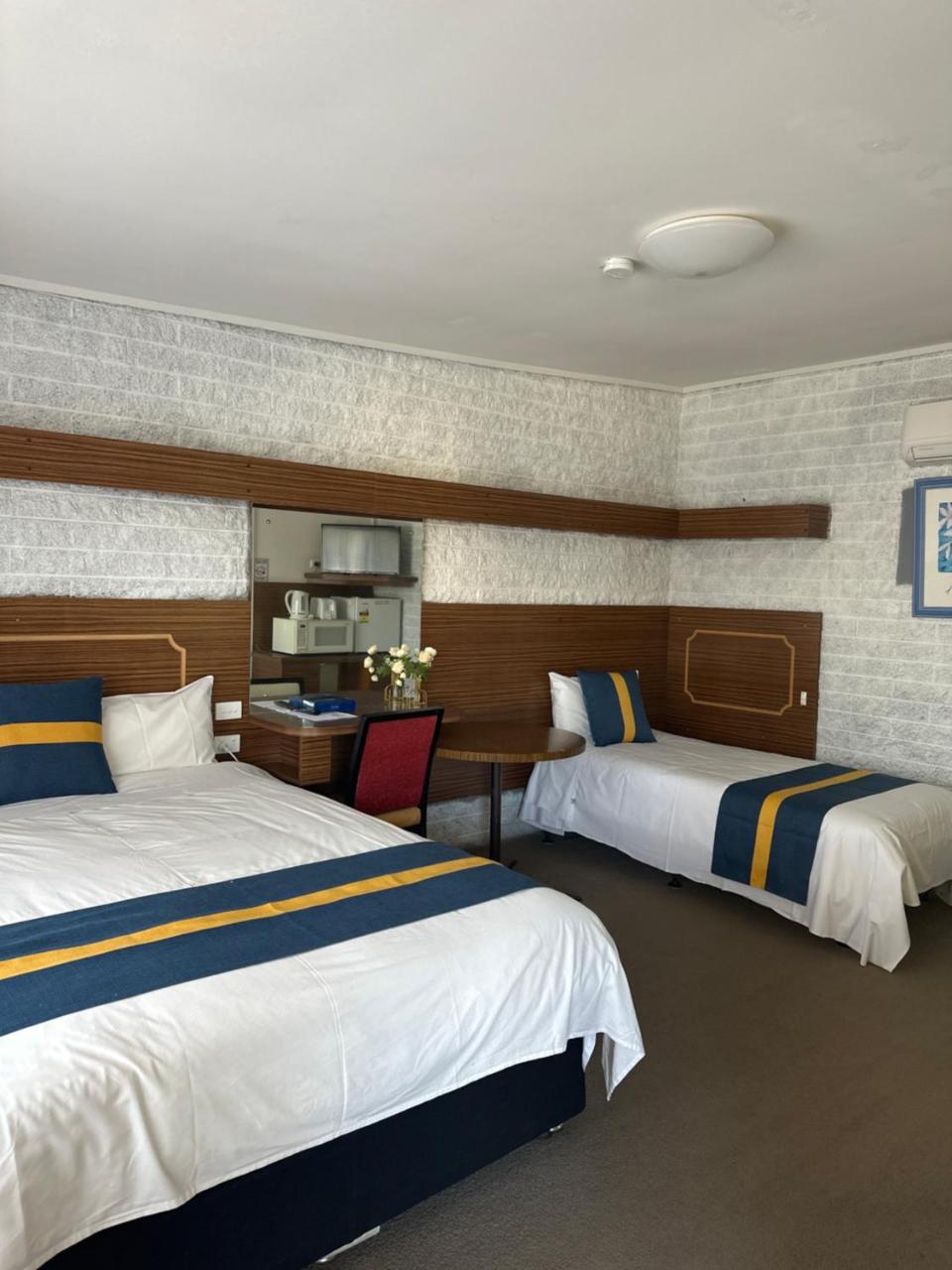 The Shamrock Hotel Balranald photo 4