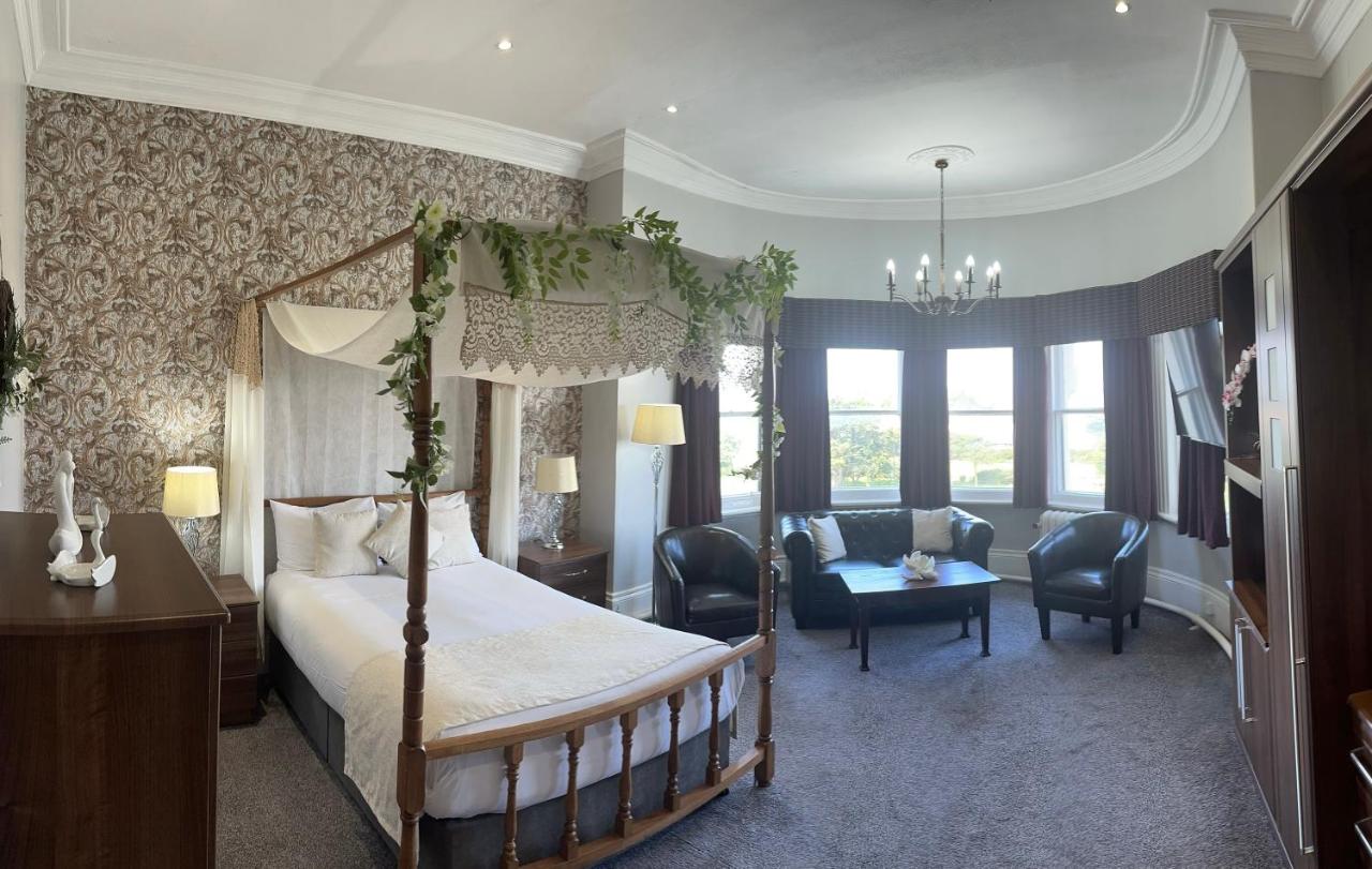 Royal Clifton Hotel photo 3