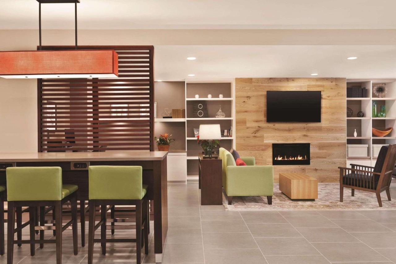 Country Inn & Suites by Radisson, Belleville, ON photo 2