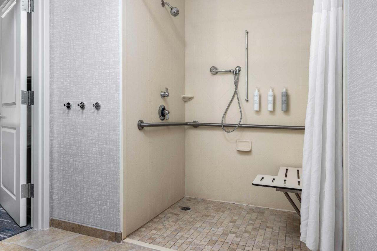 Hampton Inn & Suites Birmingham/280 East-Eagle Point photo 2