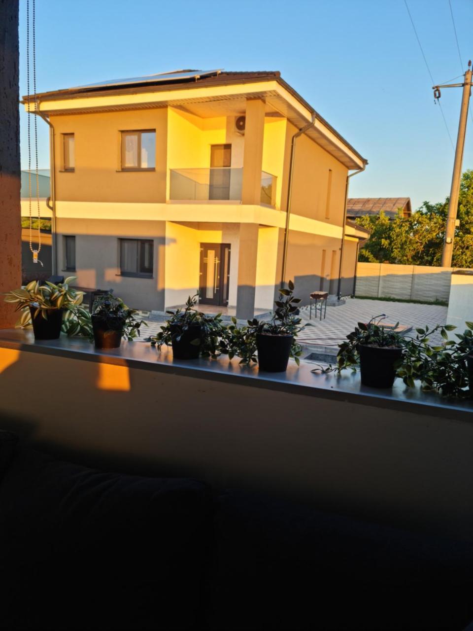 Grey House - 4