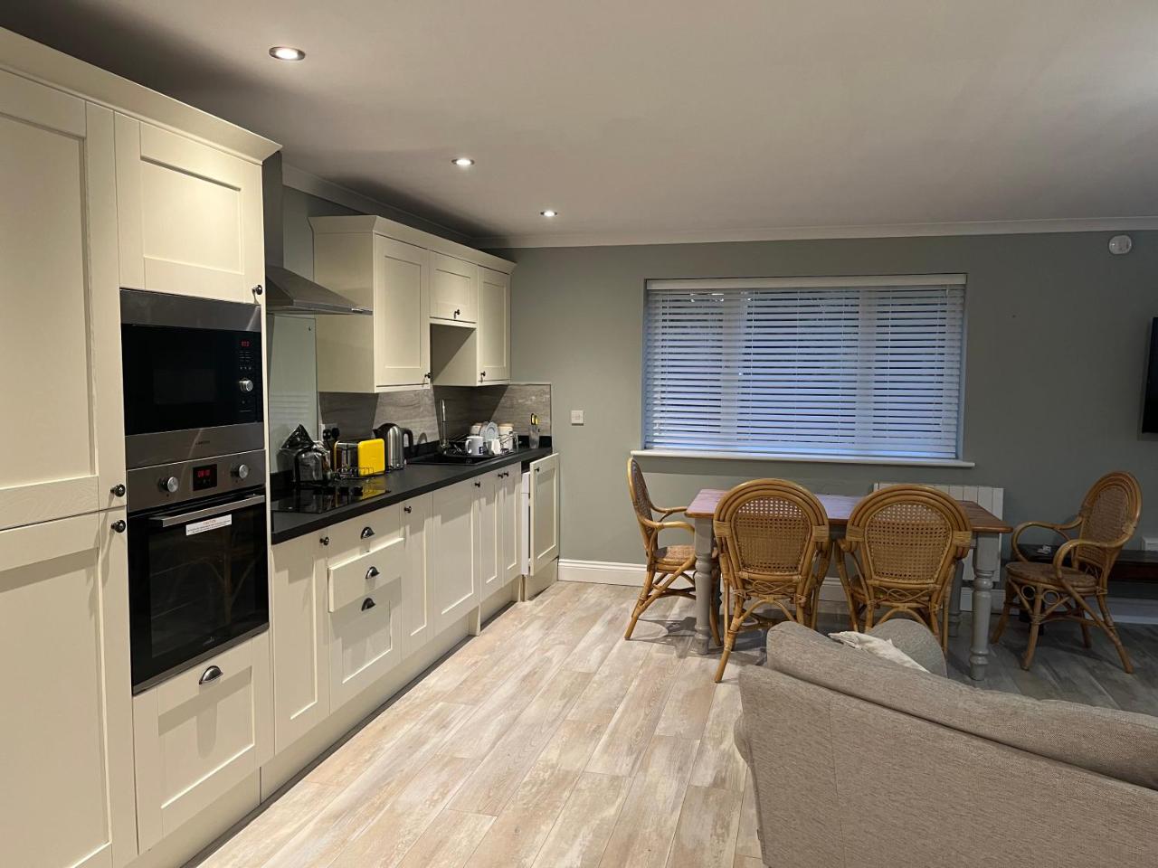 The Apartment at Woodside - 2
