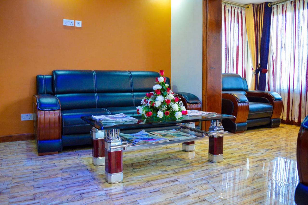 Red Ruby Hotel photo 3
