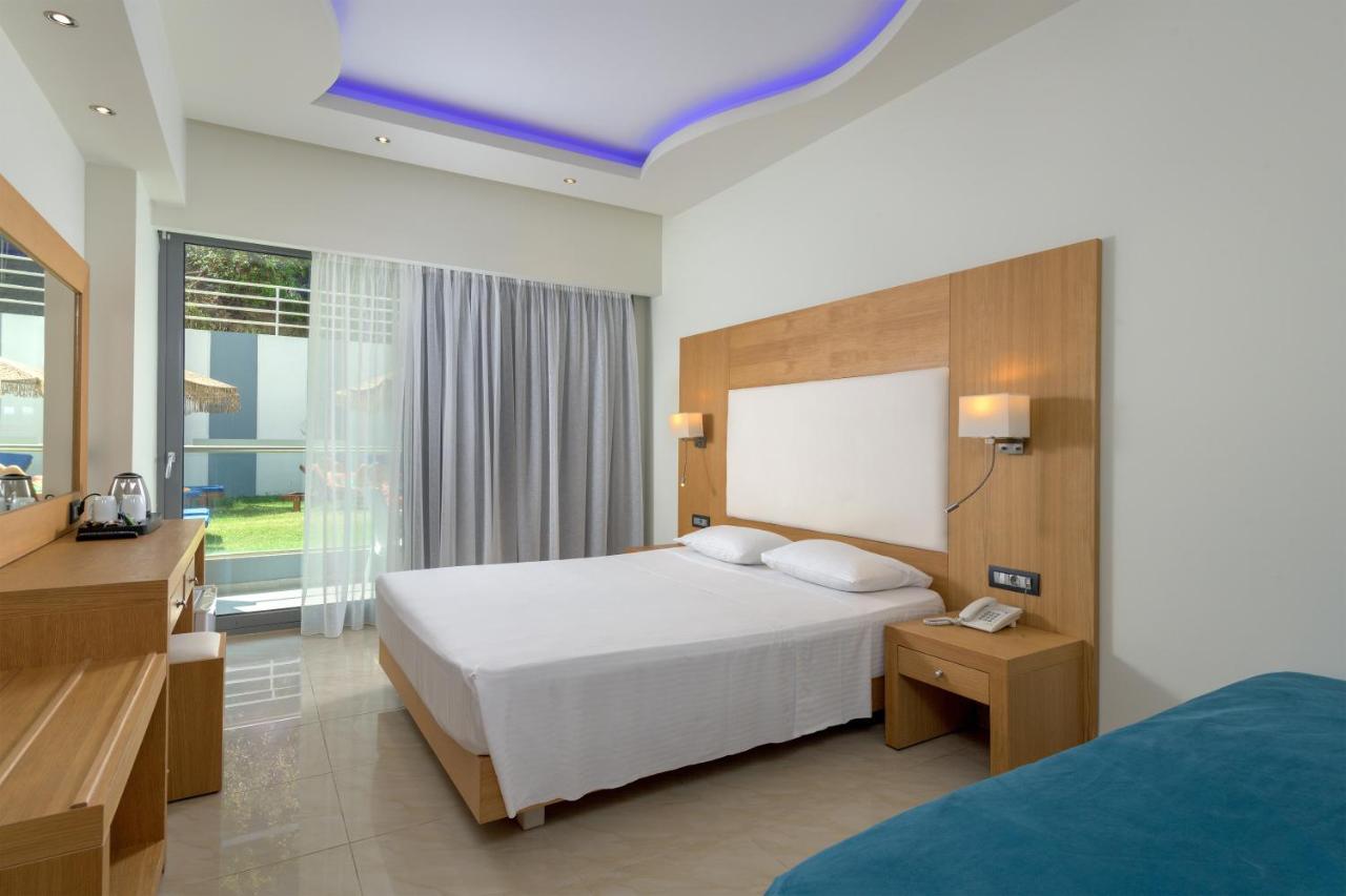 Oceanis Beach Hotel - 3