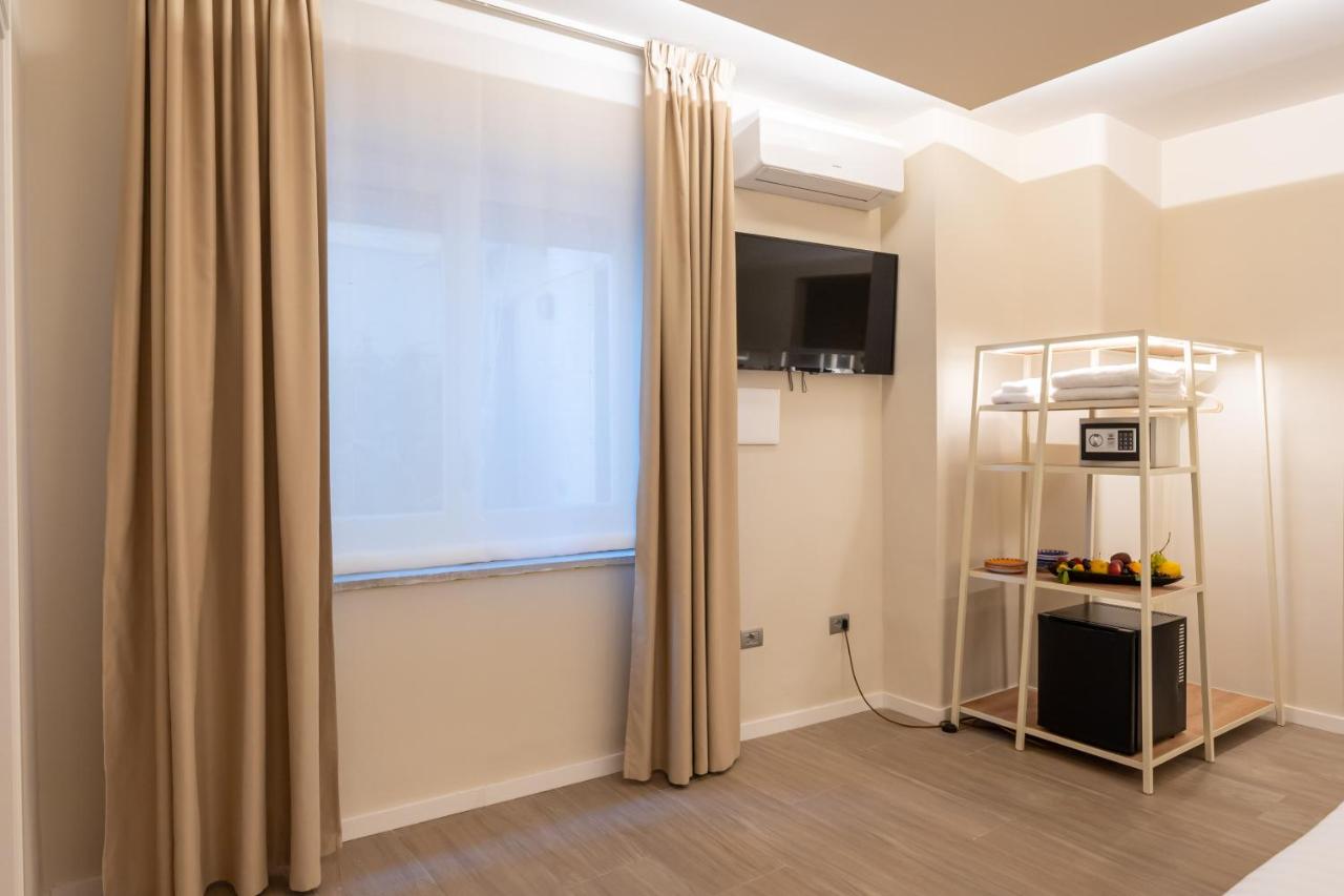 Six Luxury Rooms Pozzuoli photo 4