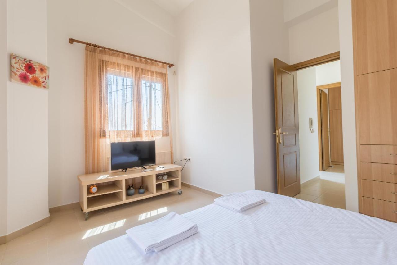 Golden Beach Maisonette Retreat - 6