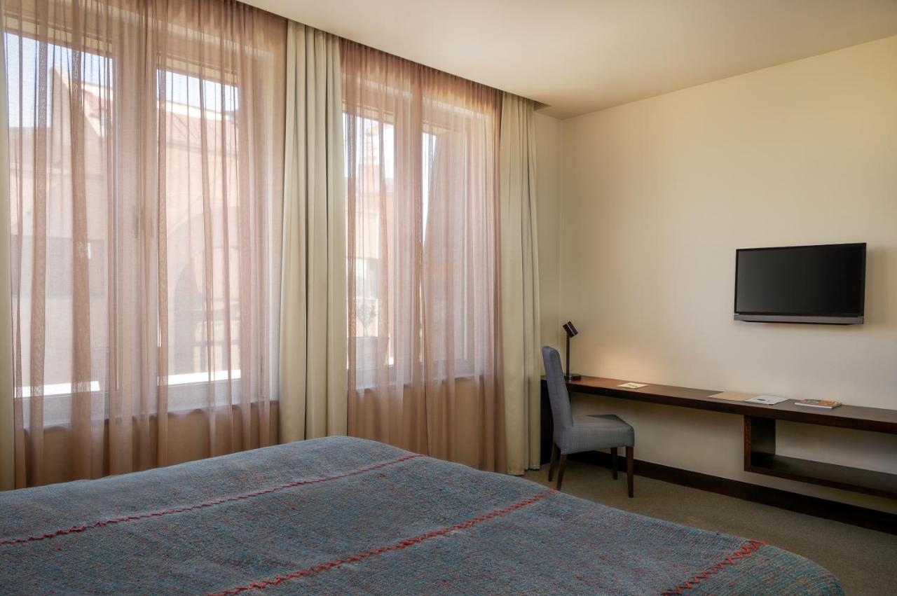 Tufenkian Historic Yerevan Hotel photo 3