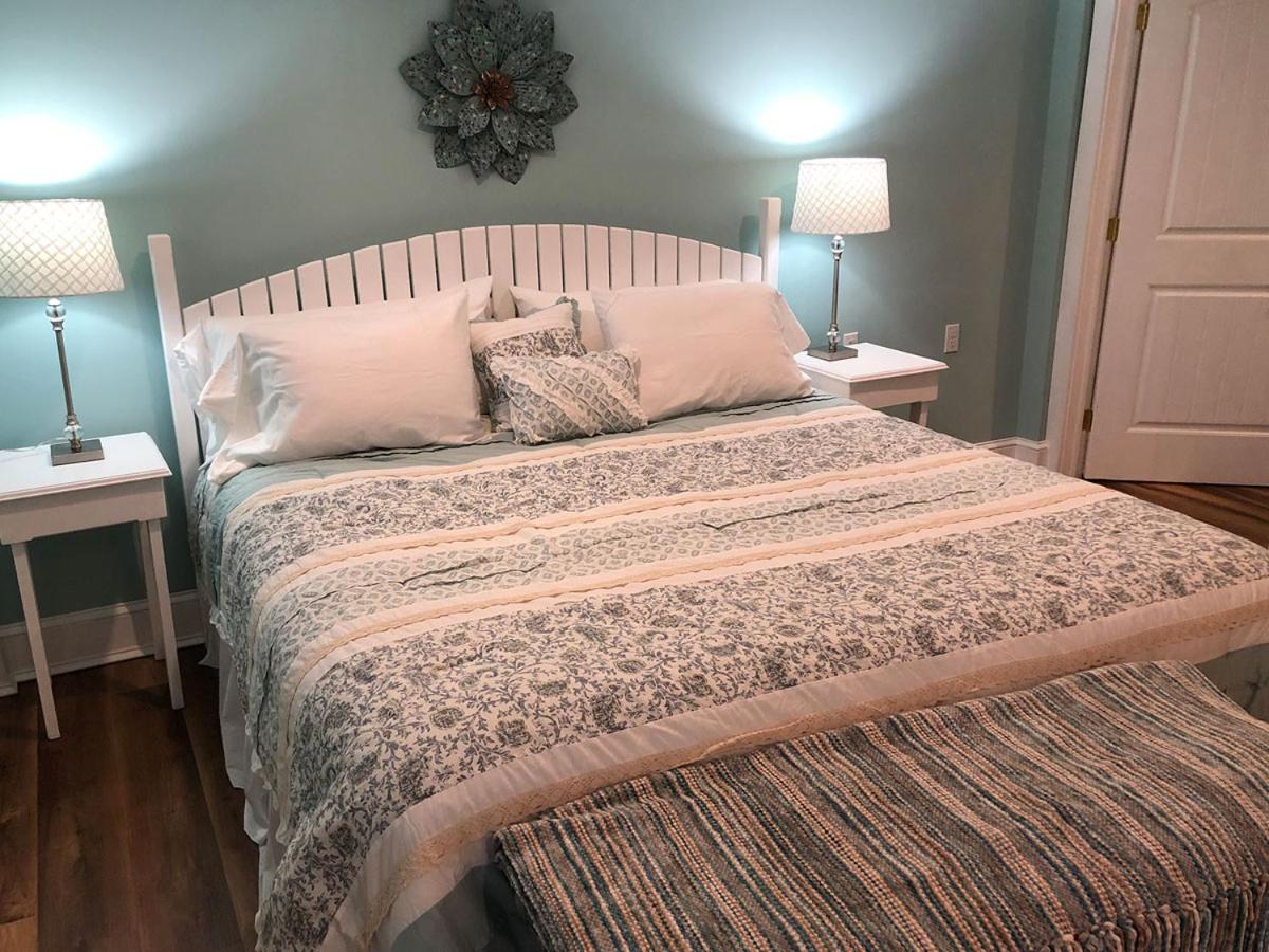 Stamford Gables Bed and Breakfast - 3