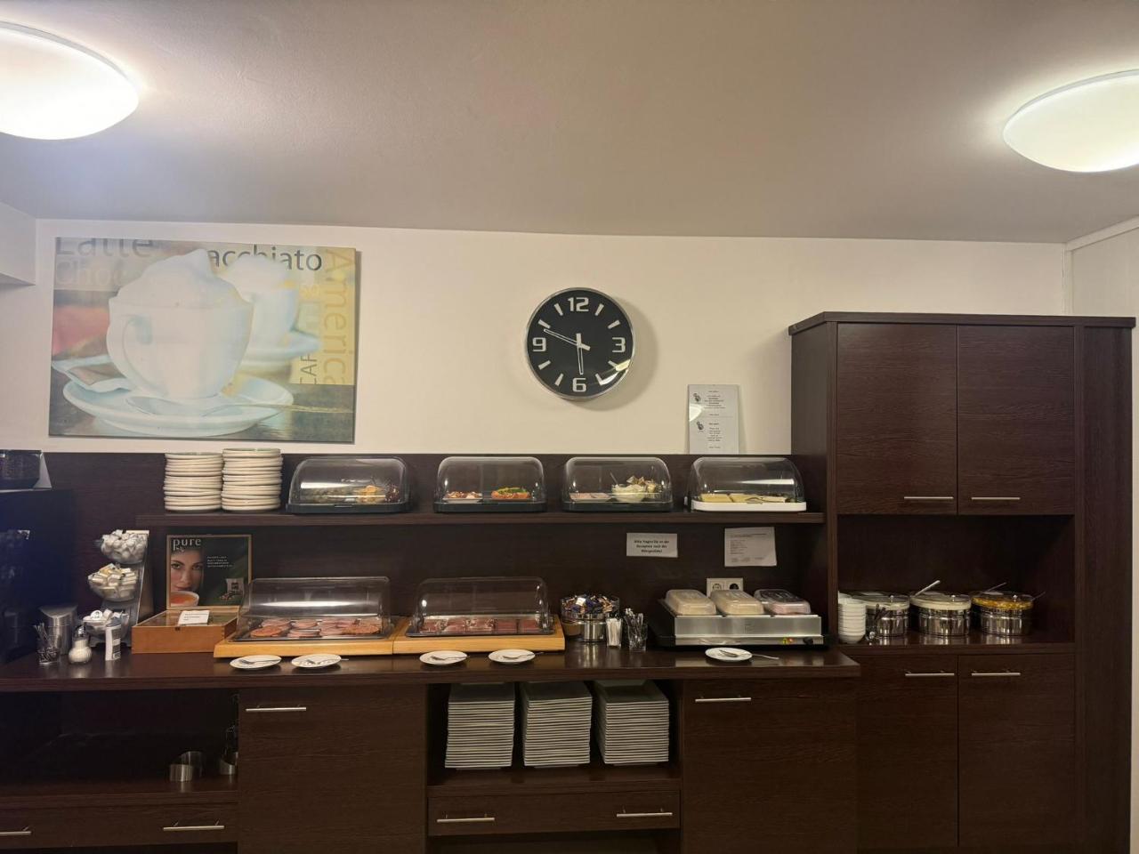 iQ-Hotel photo 2
