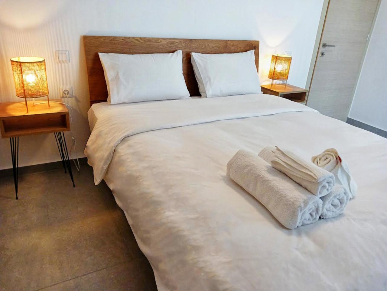 White luxury apartment - 4