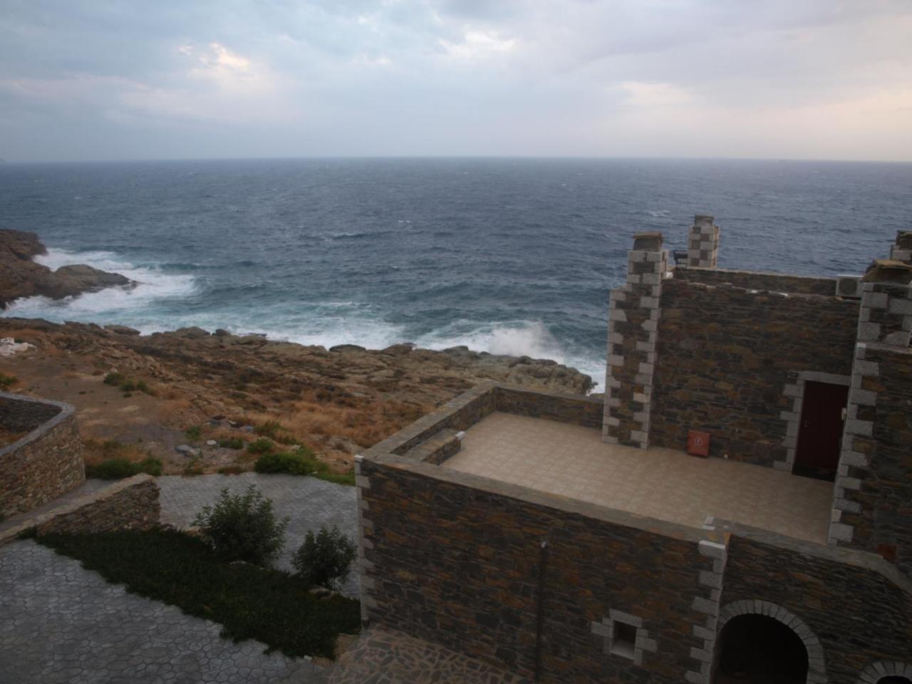 Porto Mani Suites photo 4