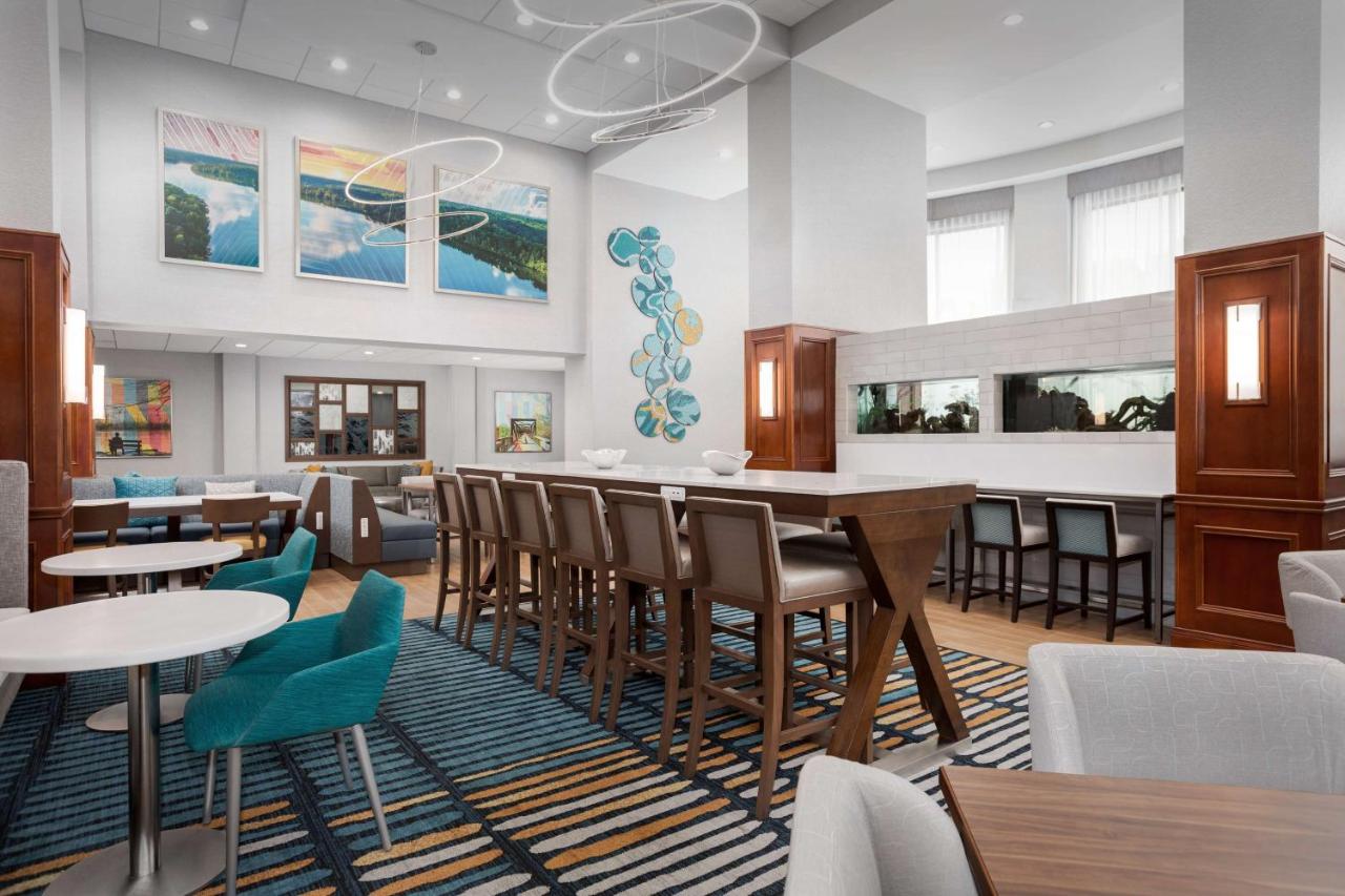 Photo - Hampton Inn & Suites Atlanta-Six Flags