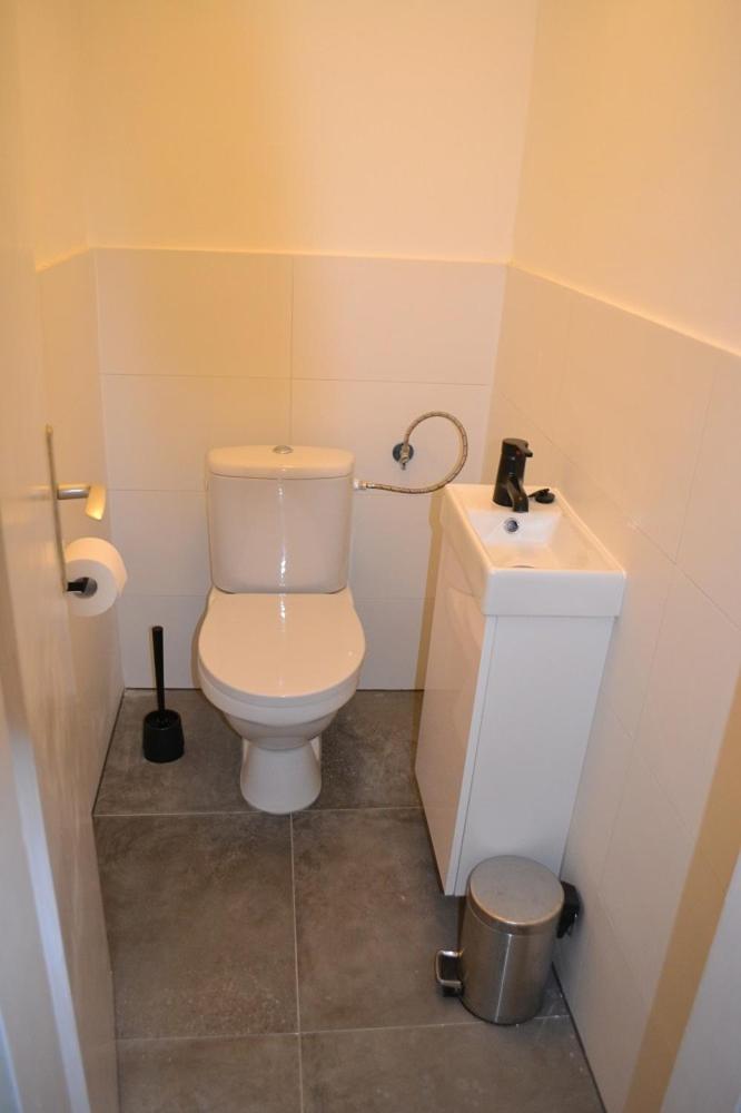 Oleander Apartments - 5