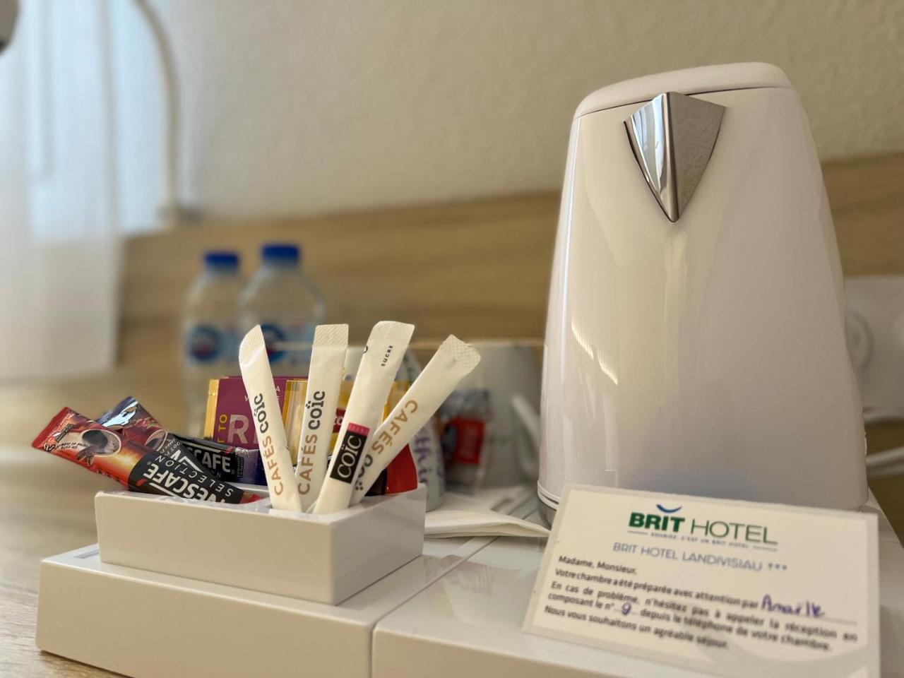 Brit Hotel Landivisiau photo 4