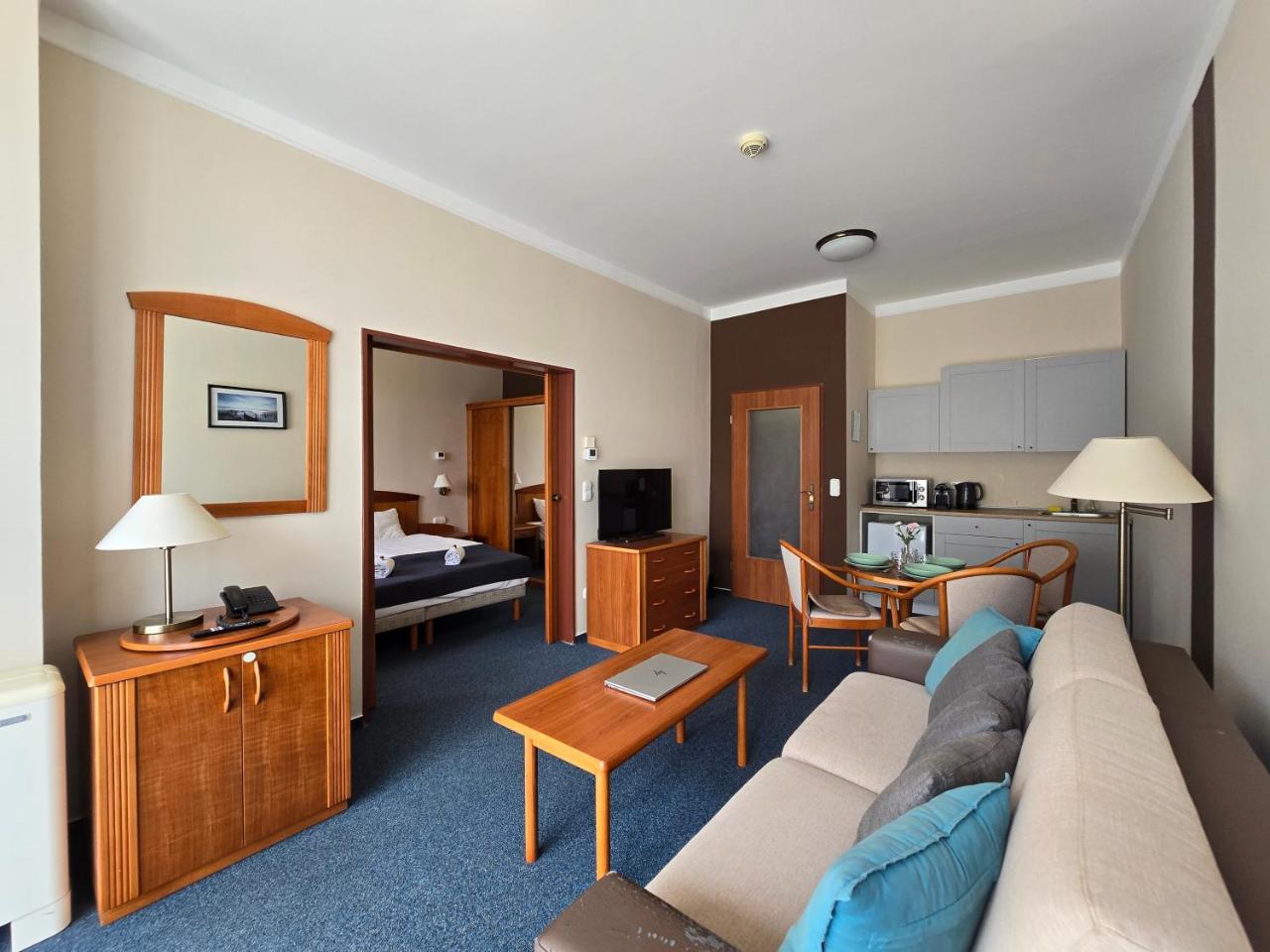 Zalakaros Wellness Apt Relax w Spa, Pool & AC - 4