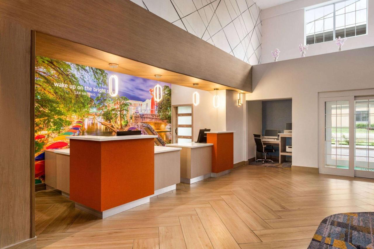 Photo - La Quinta by Wyndham San Antonio North Stone Oak