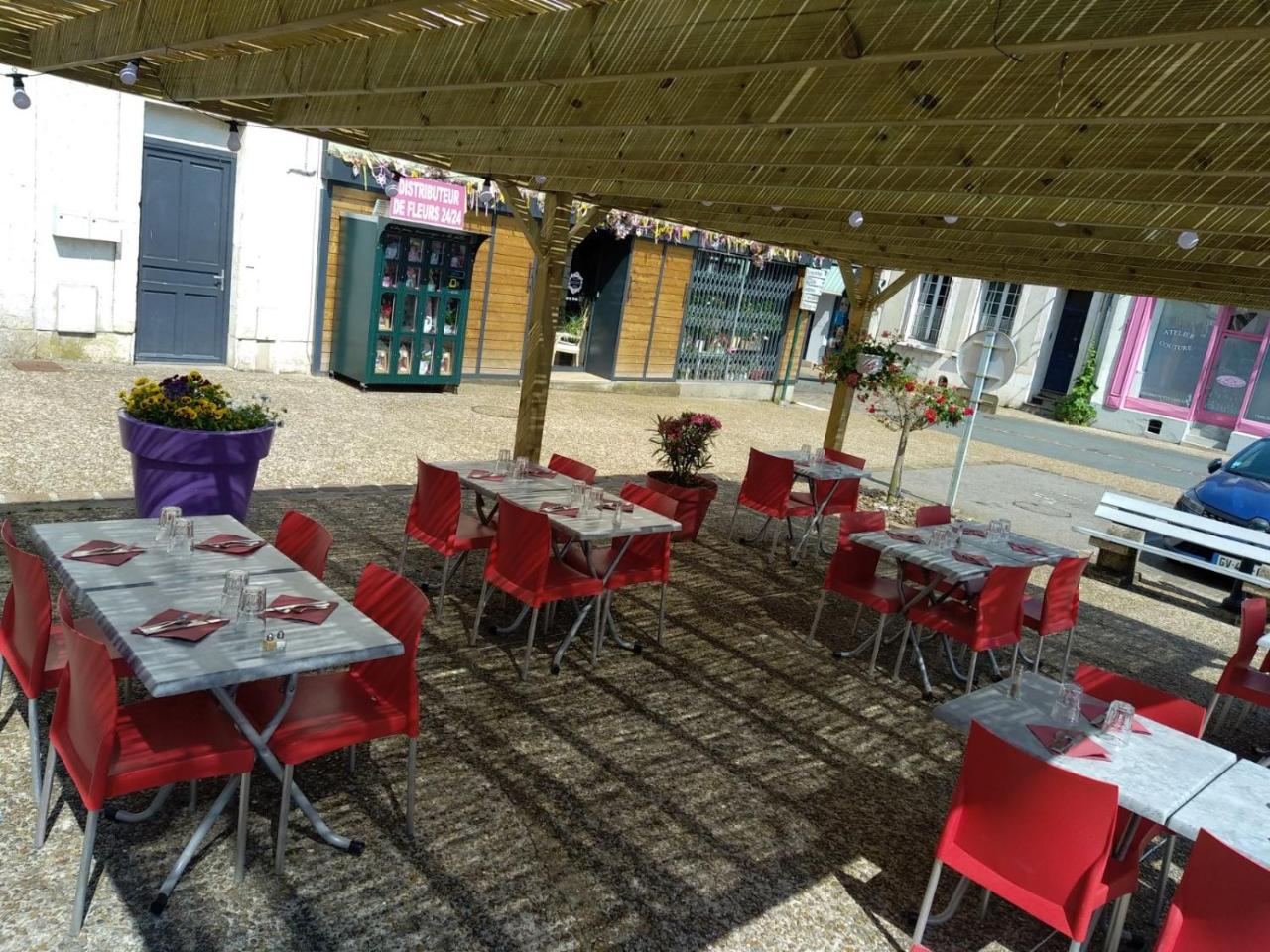 CPA 72320 VIBRAYE Eglise place Edt GARREAU