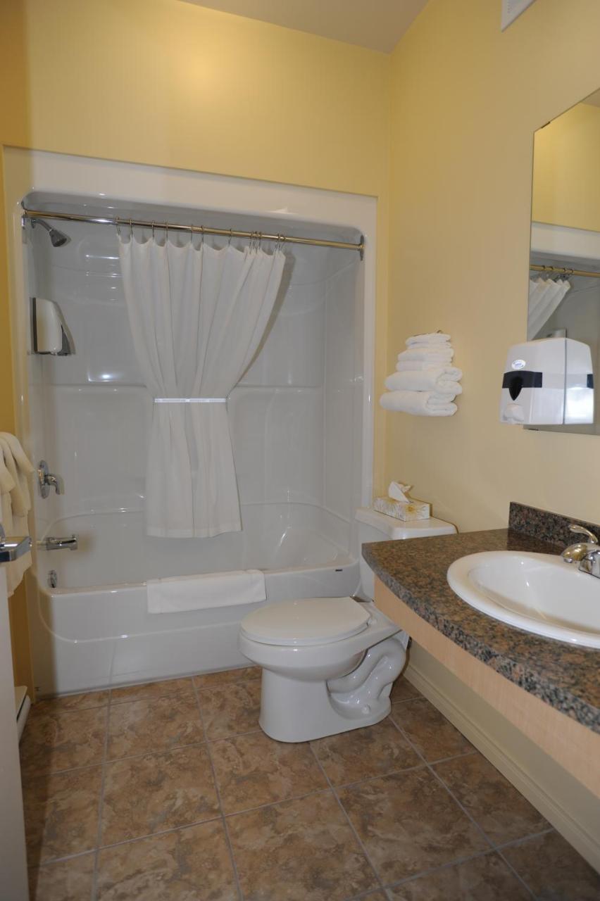 Hotel La Porte de la Matawinie -Hôtel Matha photo 2