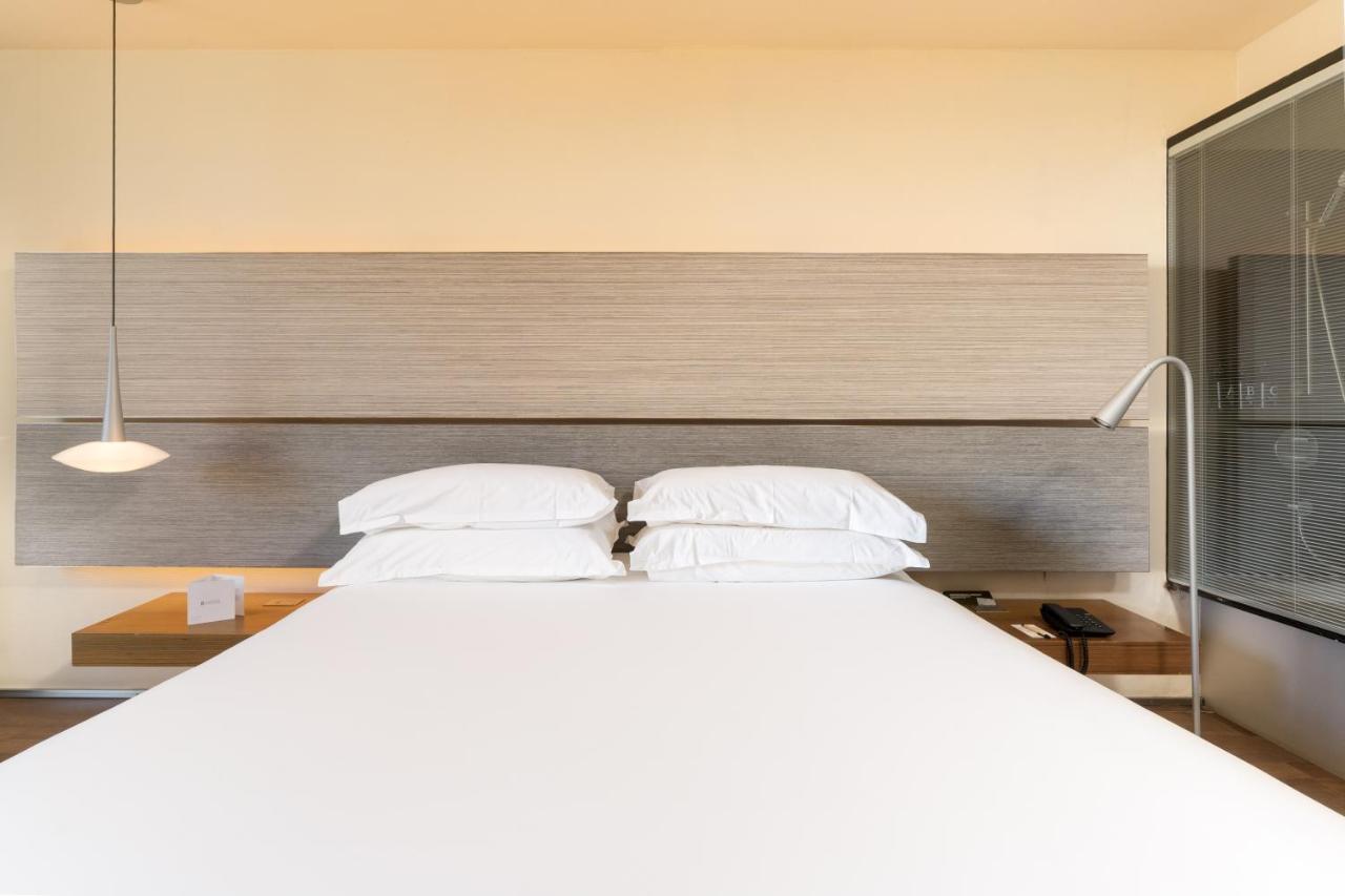 B Hotel photo 3
