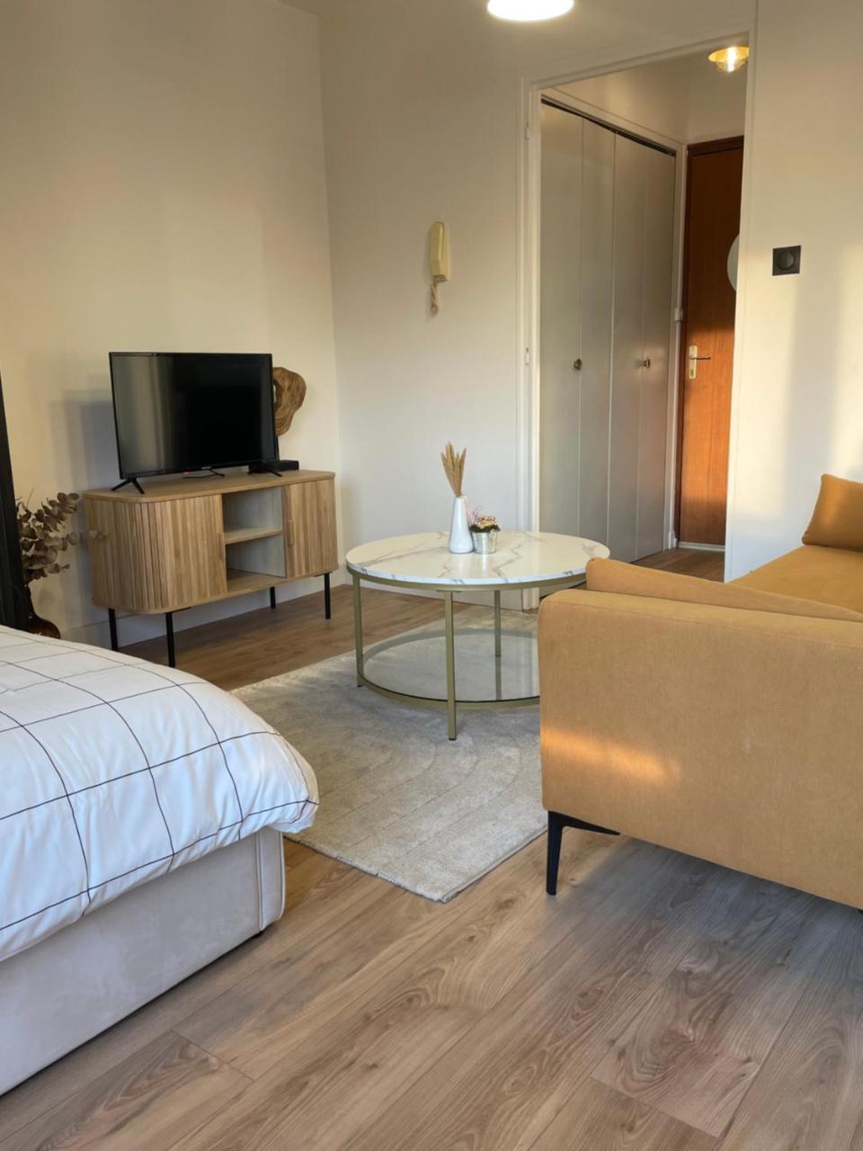 La Duché - Appartement neuf central, calme, vue sur les toits de Cherbourg et Parking, intendance Luxury Host - 3