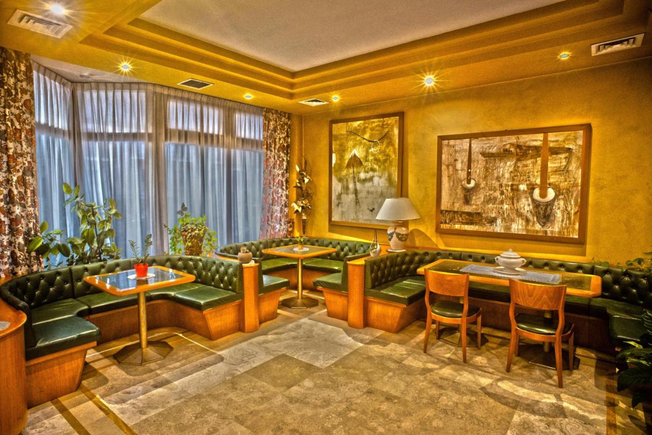 Hotel Lory & Ristorante Ferraro photo 2