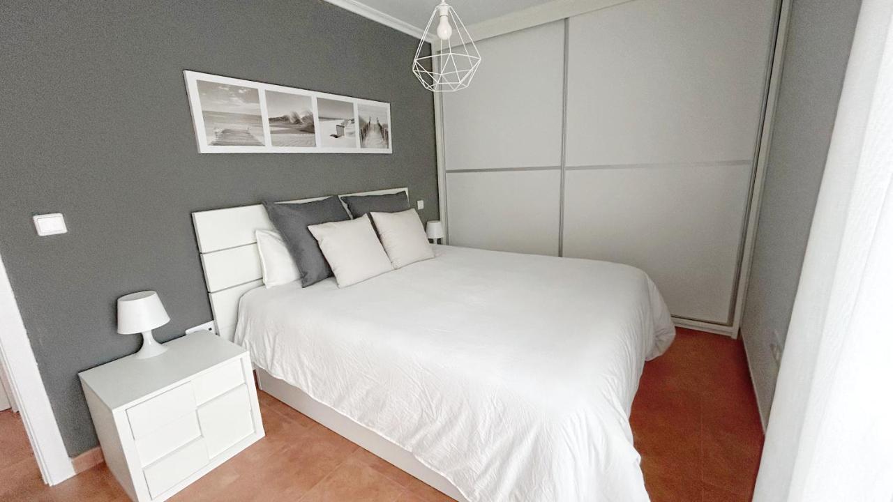 Comillas - Urbanización Lagos Azules - Netflix, Prime, Wifi & Free Indoor Parking - 3