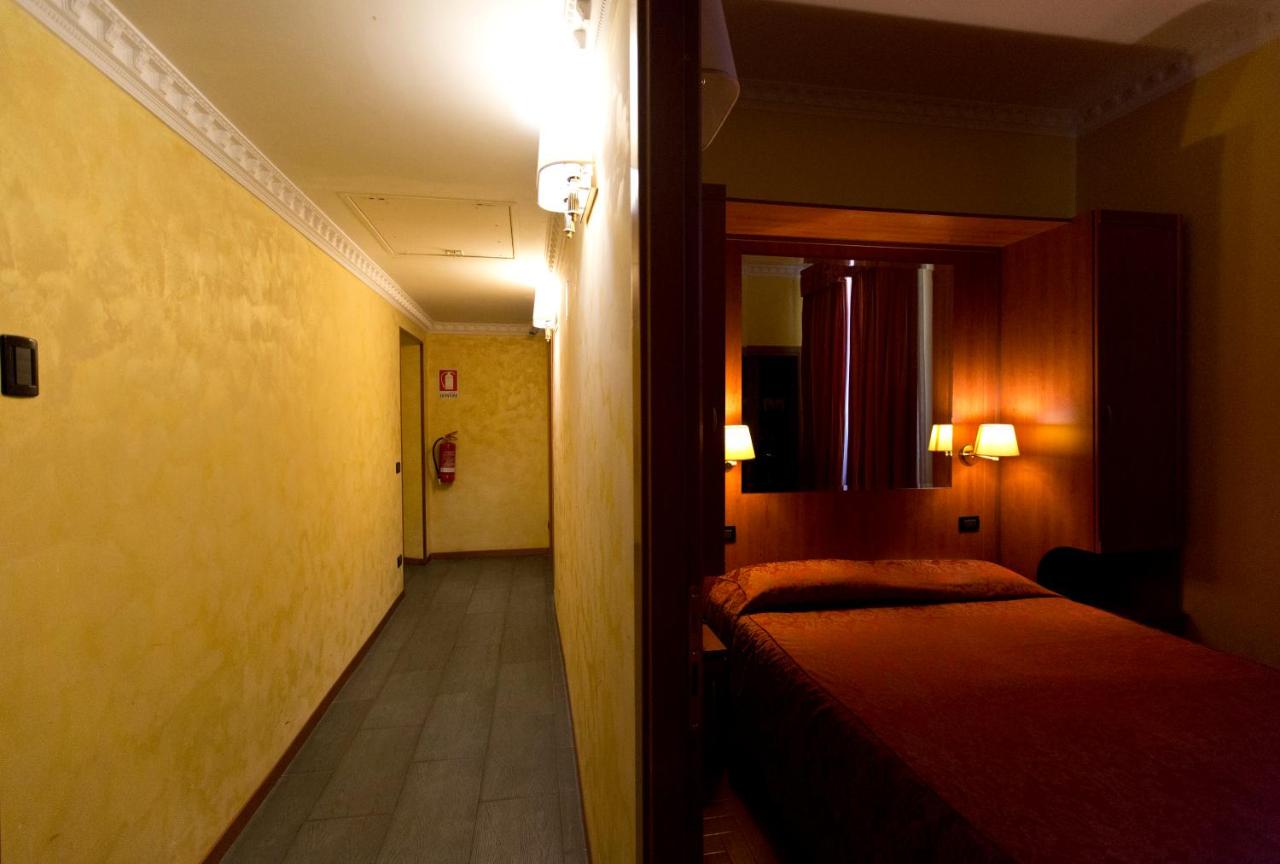 Hotel Lella photo 2