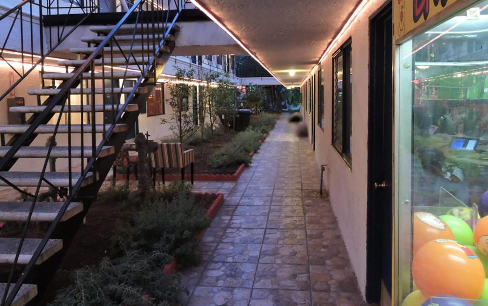 Tradewinds Airport Hotel photo 3