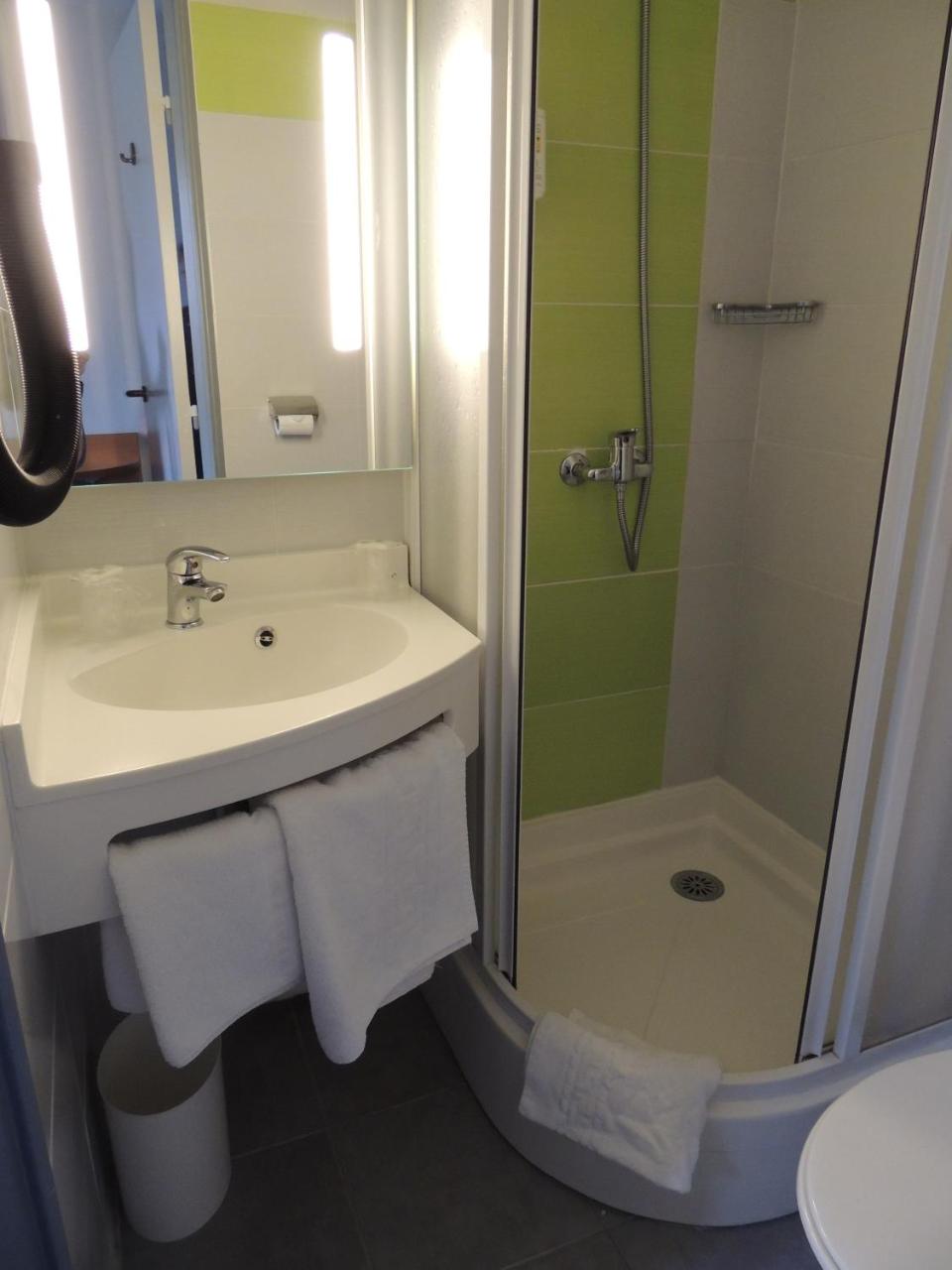 The Originals City, Hotel Novella Confort, Nantes Est photo 4