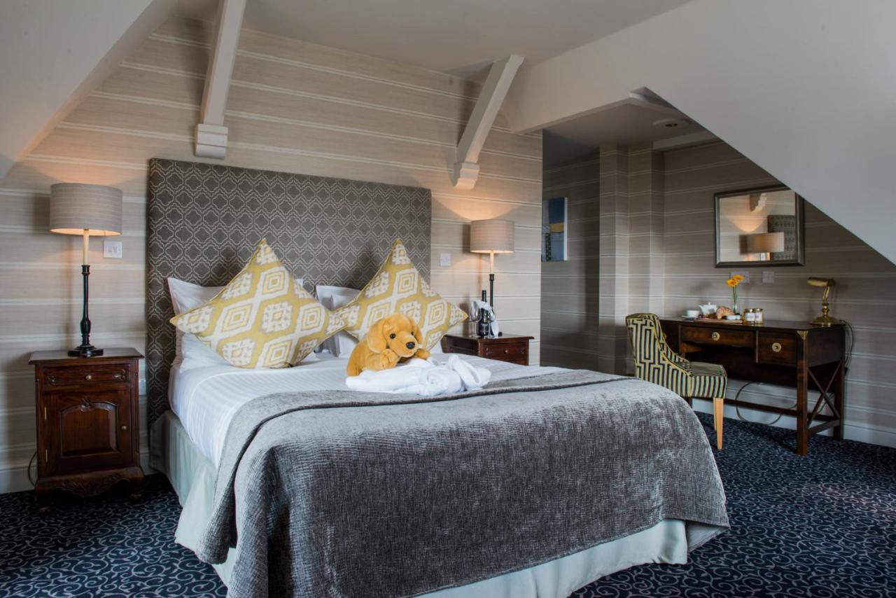 The Coed-Y-Mwstwr Hotel photo 3