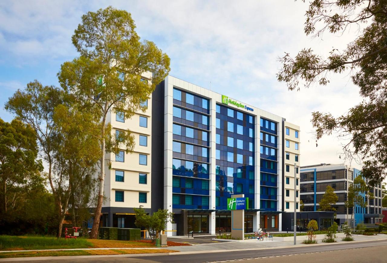 Holiday Inn Express Sydney Macquarie Park By IHG