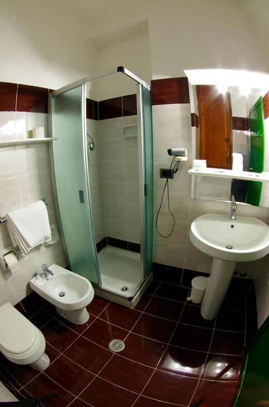 Hotel Iris Crillon photo 2